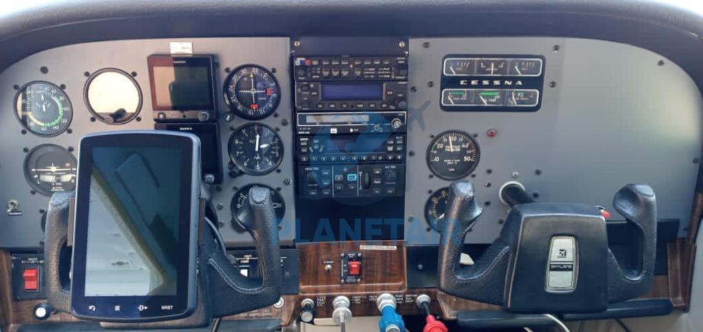 Cessna Aircraft 182P Skylane – Ano 1974 – 4.560 H.T.