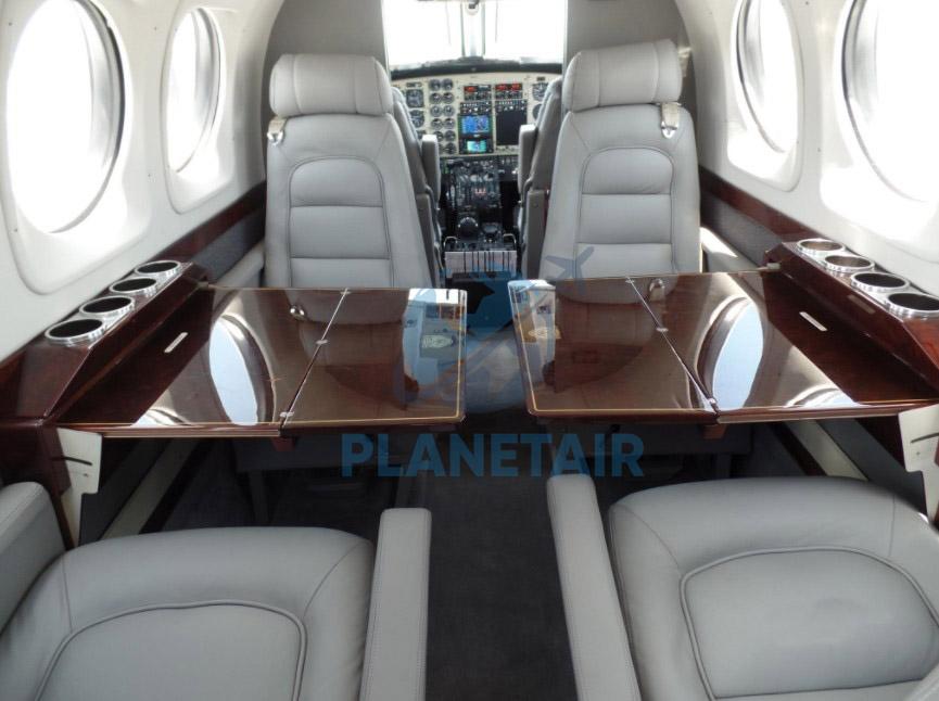 Beechcraft King Air C90B – Ano 1998 – 4.386 H.T.