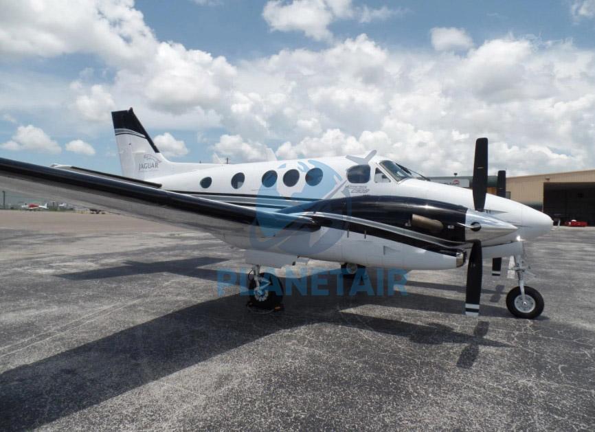 Beechcraft King Air C90B – Ano 1998 – 4.386 H.T.