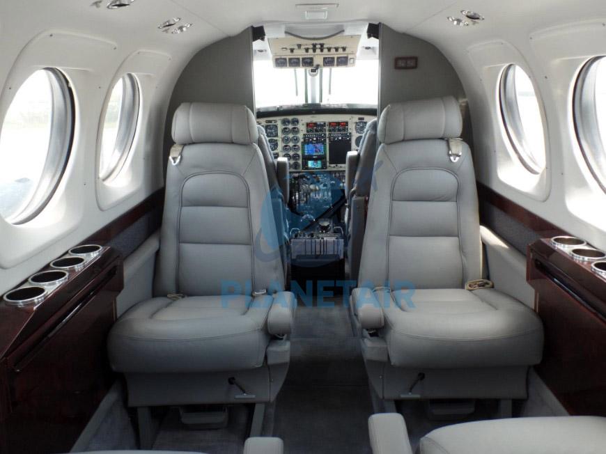 Beechcraft King Air C90B – Ano 1998 – 4.386 H.T.
