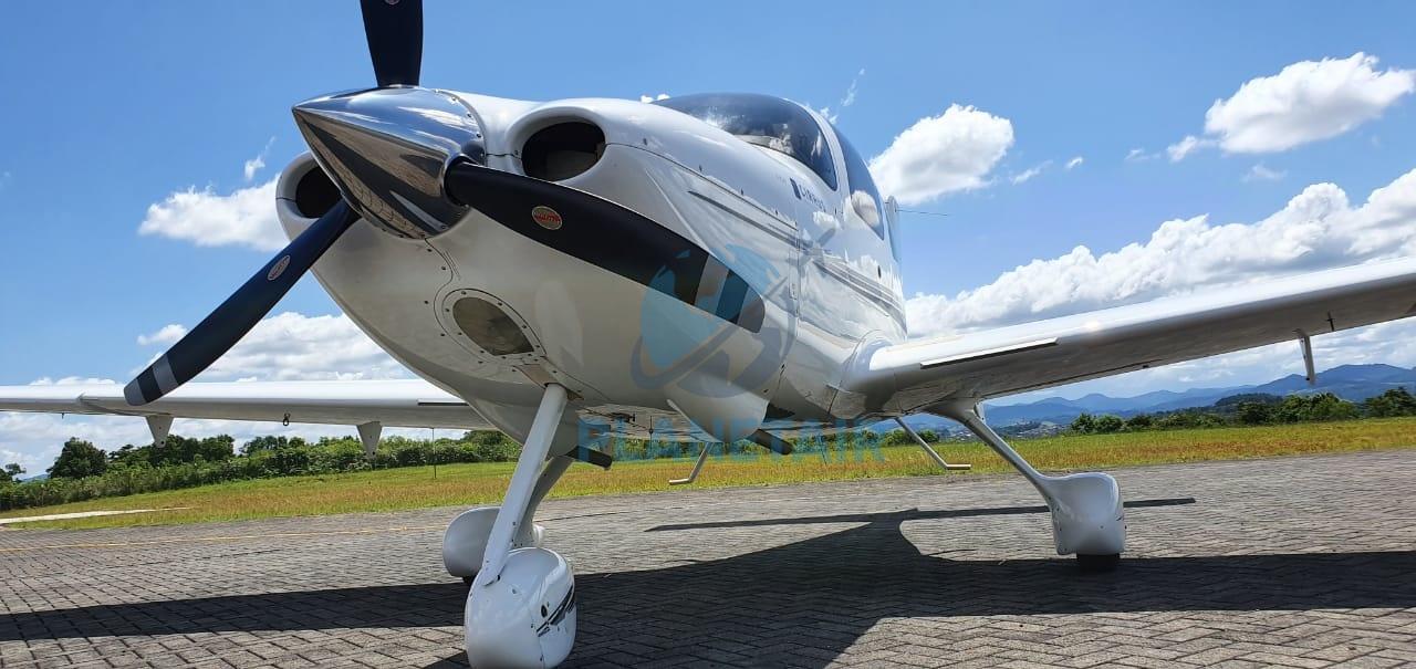 Cirrus SR20 G3 – Ano 2008 – 2950 Horas Totais