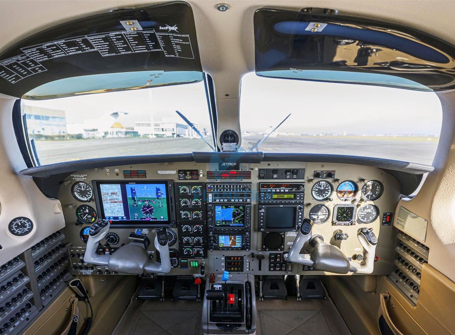 PIPER JETPROP DL PA-46 – Ano 2004 – 2.550 H.T.