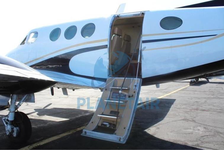 Beechcraft King Air C90 – Ano 1980 – 15.895 H.T.