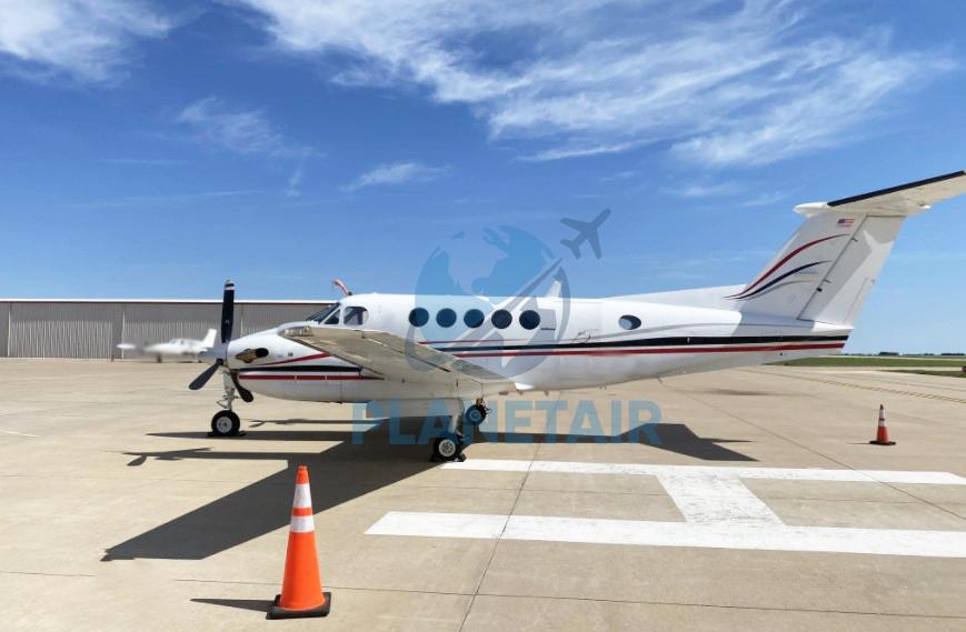 BEECHCRAFT KING AIR B200 – ANO 1986 – 8.395 H.T.