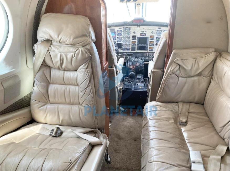 BEECHCRAFT KING AIR B200 – ANO 1986 – 8.395 H.T.