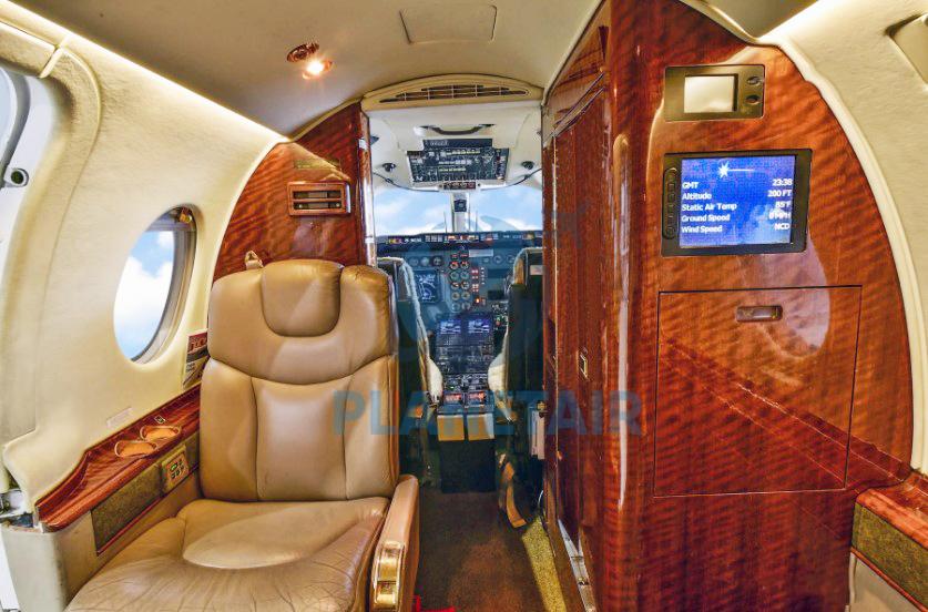 BEECHCRAFT HAWKER 400XP – ANO 2005 – 4.902 H.T.