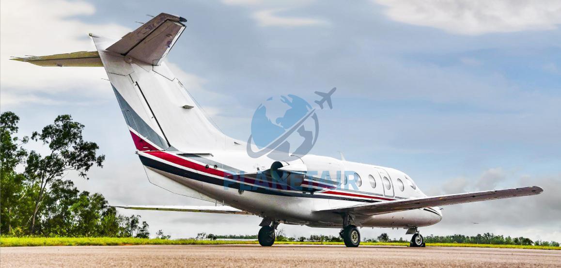 BEECHCRAFT HAWKER 400XP – ANO 2005 – 4.902 H.T.