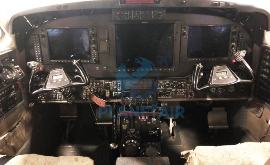 BEECHCRAFT KING AIR B200GT – ANO 2008 – 12.555 H.T.