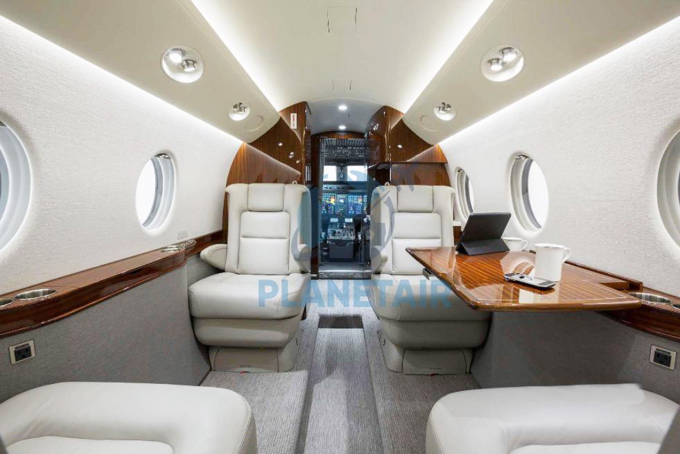 GULFSTREAM G150 – ANO 2014 – 2.072 H.T.