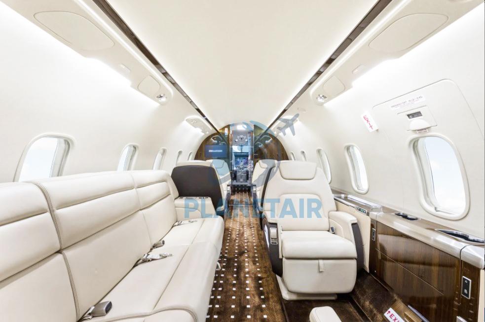 BOMBARDIER CHALLENGER 350 – ANO 2015 – 523 H.T.