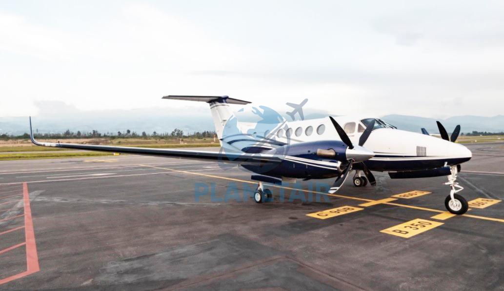 BEECHCRAFT KING AIR 250 – ANO 2019 –  596 H.T.