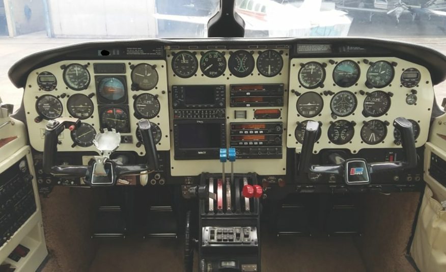 Avião Bimotor Piper Navajo PA-31-325 CR – Ano 1983 – 3524 ht