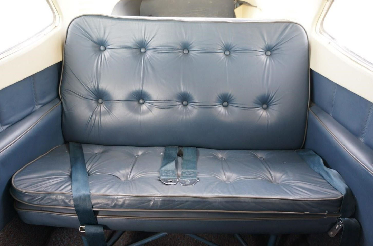 Avião Cessna 210L – Ano 1975 – 5700 horas totais