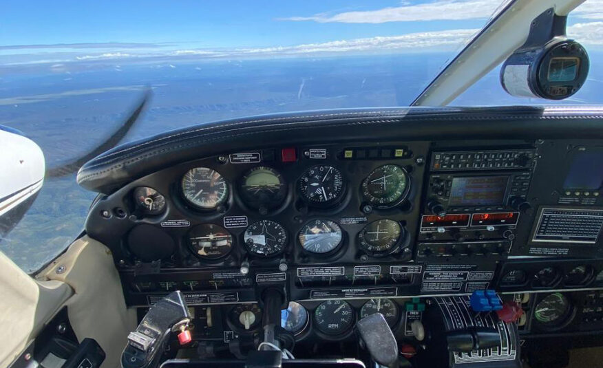 Avião Bimotor Piper Seneca II PA-34-200T – Ano 1978 – 12.063 H.T.