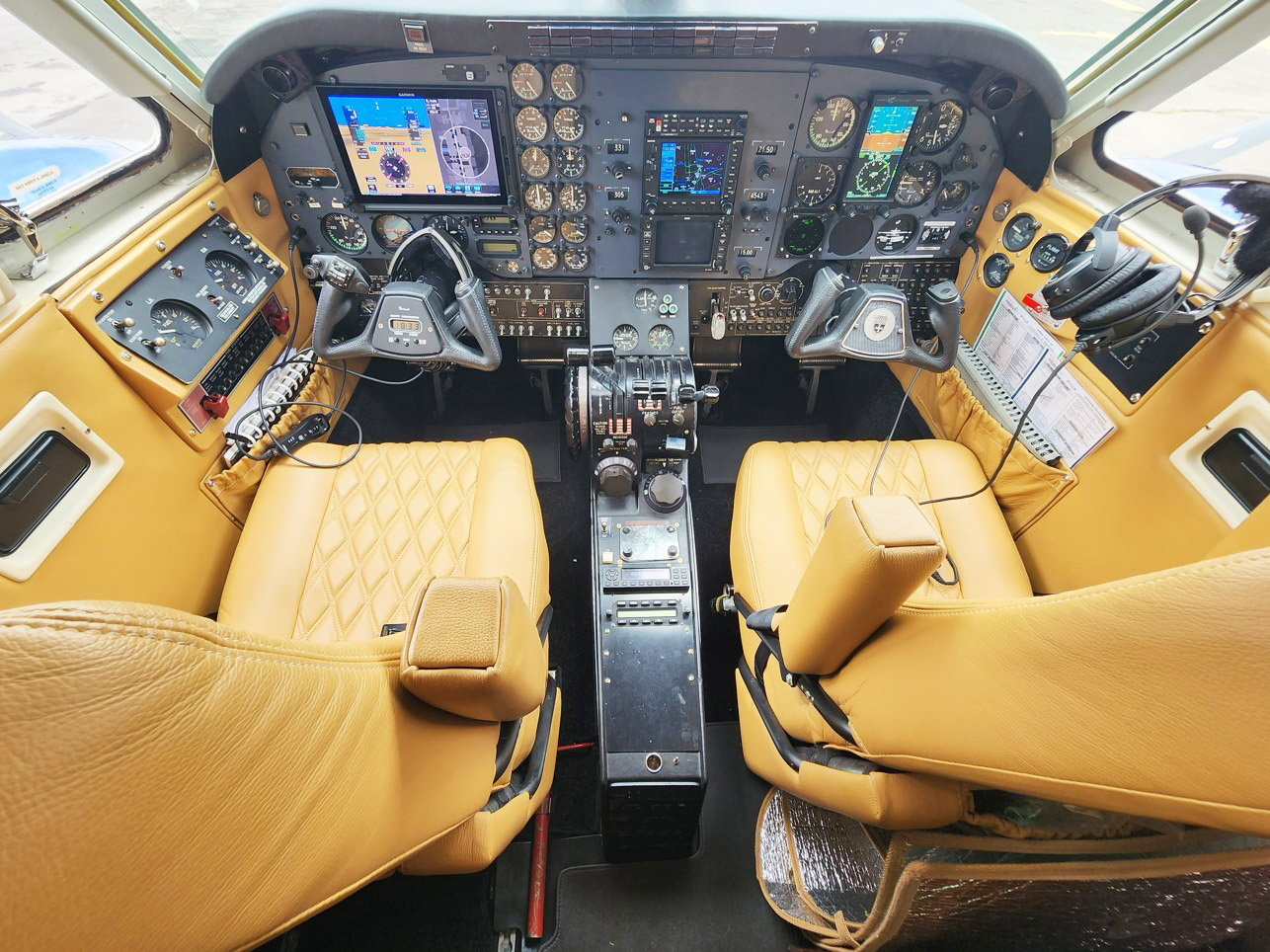 Beechcraft King Air C90A – Ano 1981 – 9.150 H.T.