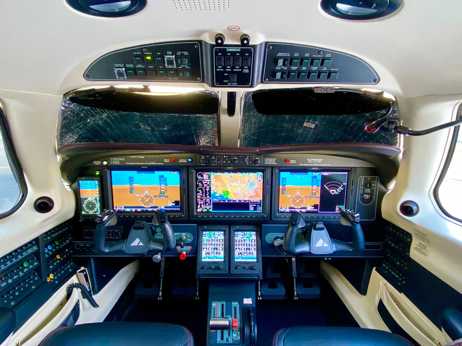 Avião Piper M600 2018