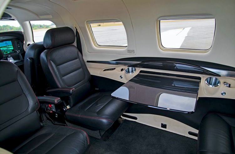 Avião Piper M600 2018