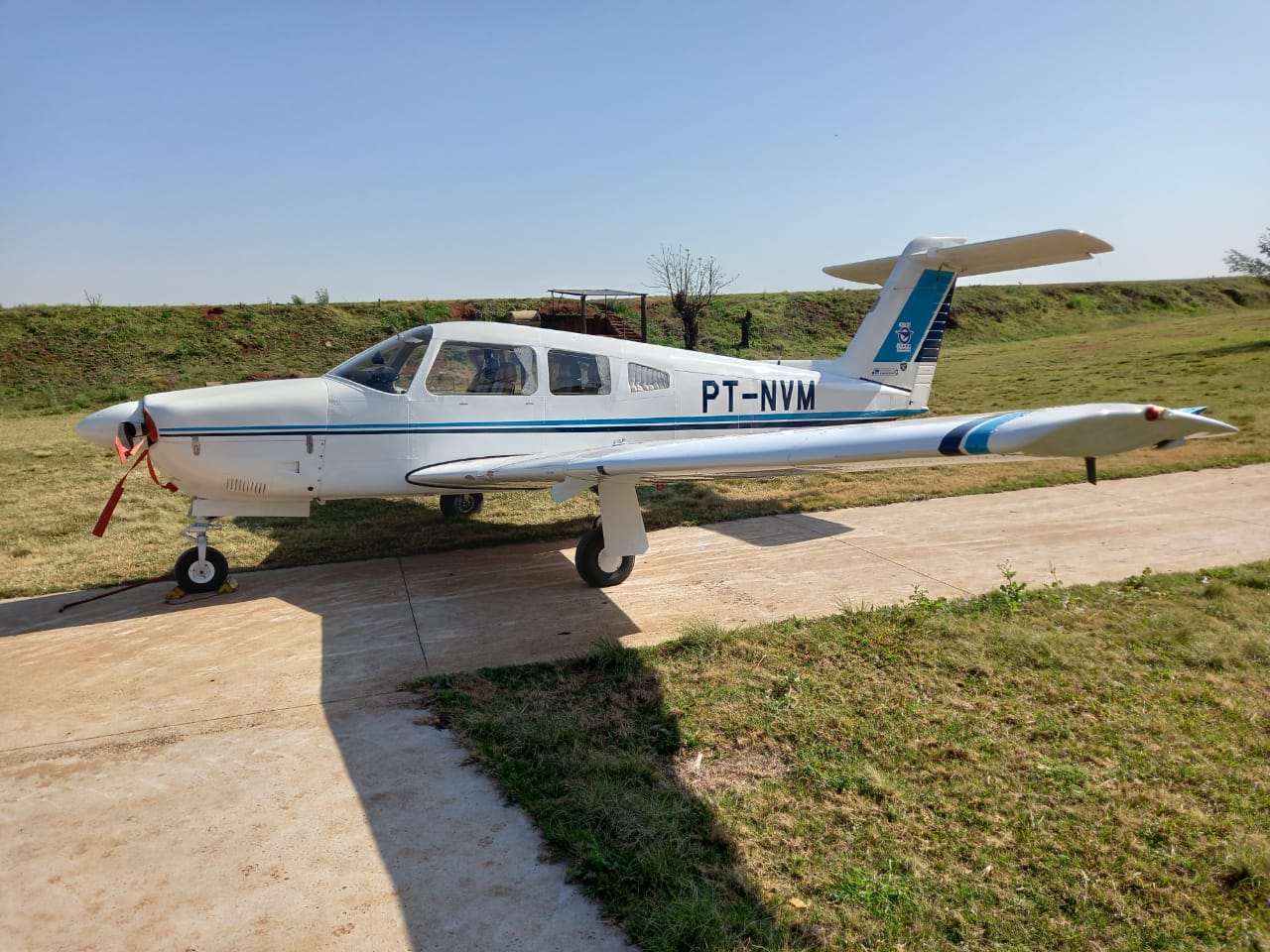 Embraer Corisco Aspirado – EMB-711T – Ano 1980 – 1.853 Horas Totais