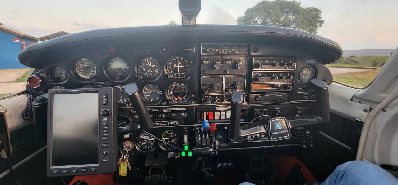 Embraer Corisco Aspirado – EMB-711T – Ano 1980 – 1.853 Horas Totais