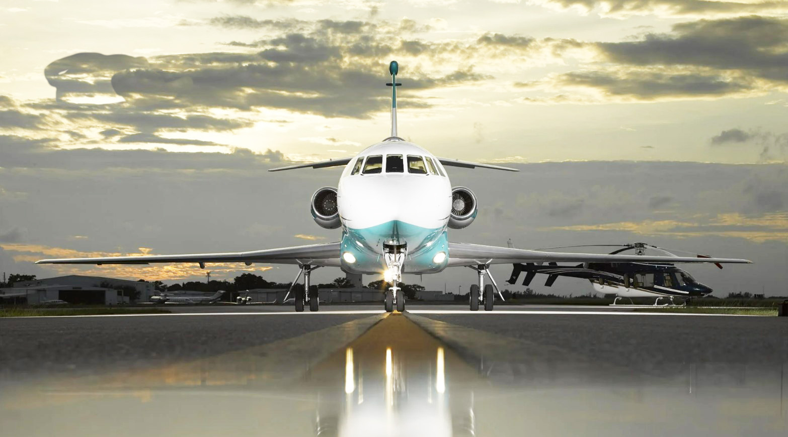 Avião Dassault Falcon 900B – Ano 1987 – 11.500 horas