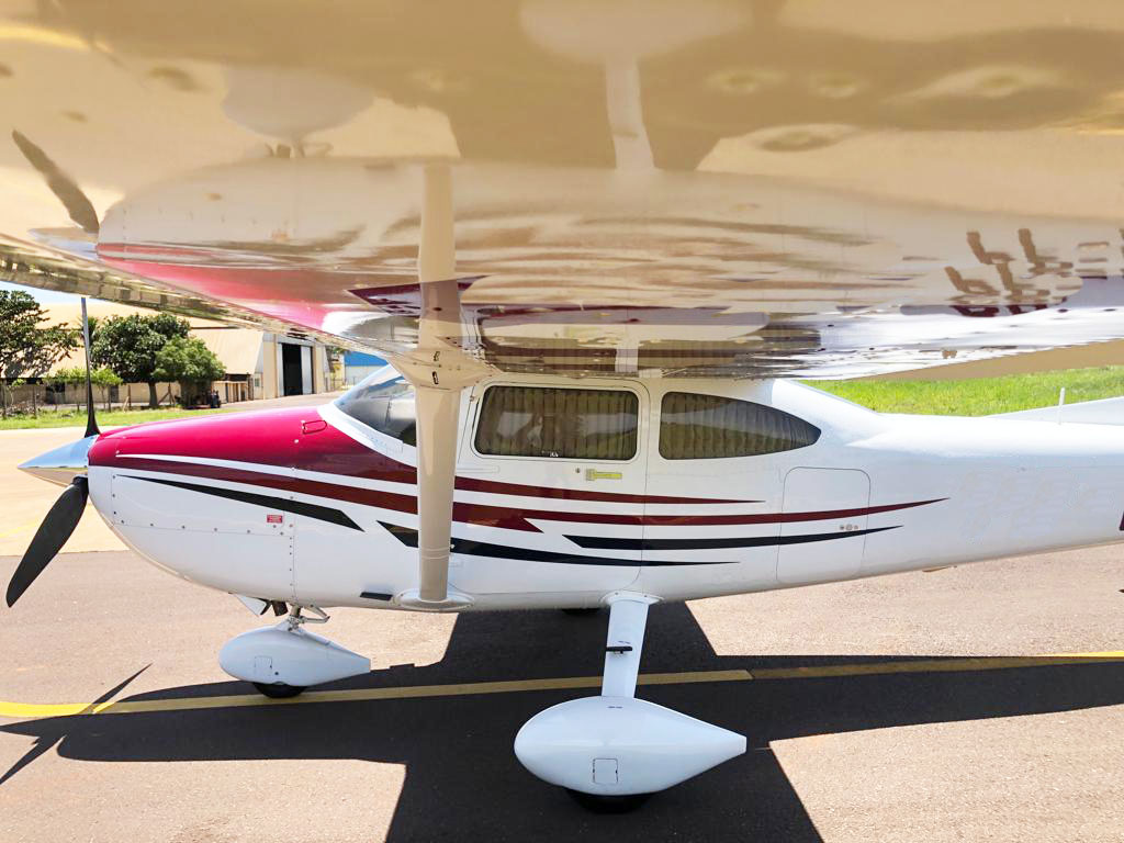 Avião Cessna 182 – Ano 2005 – 2.225 H.T.