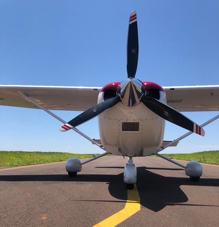 Avião Cessna 182 – Ano 2005 – 2.225 H.T.