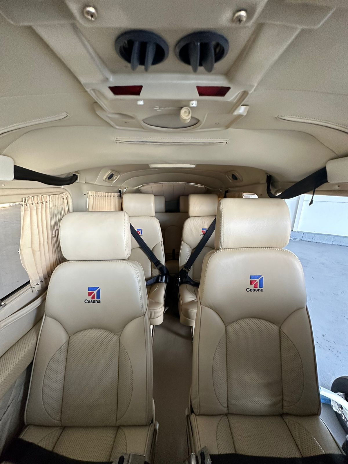 Avião Cessna 210N – Ano 1984 – 4.310 horas totais