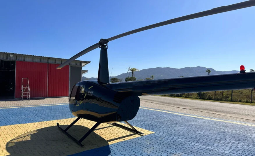 Robinson R44 Raven II – Ano 2006 – 960H.T.