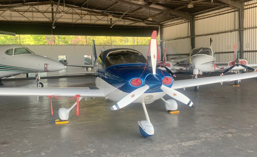 Cirrus SR22 G2 – Ano 2005 – 2.750 Horas Totais
