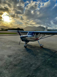 AVIÃO FLYER – PELICAN 500 BR – ANO – 2001 – 1.100 H.T.