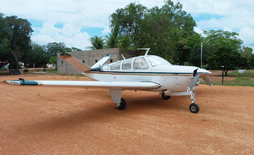 Avião Beechcraft Bonanza V35B – Ano 1975 – 6.000 Horas