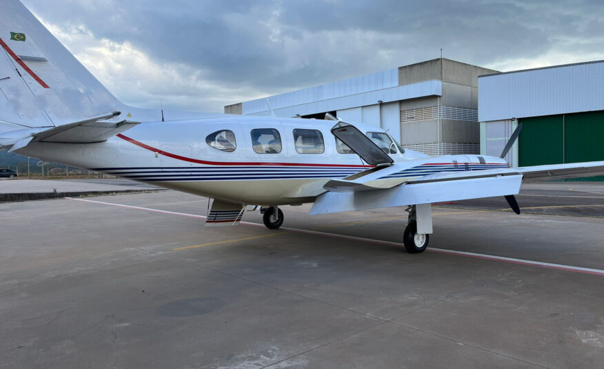 Avião Bimotor Piper Navajinho PA-31-325 – Ano 1975 – 4.872 H.T.