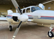 Avião Bimotor Piper Navajinho PA-31-325 – Ano 1975 – 4.872 H.T.