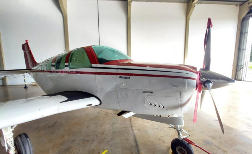 Beechcraft Bonanza A36 – Ano 1989- 2.400 H.T.