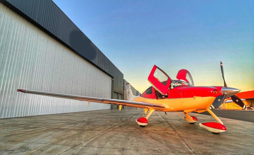 Cirrus SR22 GTSx TURBO – Ano 2008 -2.700 Horas Totais