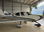 Cirrus Aircraft SR22 – Ano 2011 – 2.000 horas totais