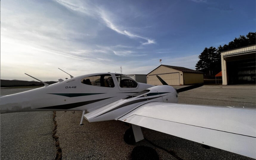 Avião Bimotor Pistão DIAMOND DA42 TDI – 2008 – 1.500 H.T.