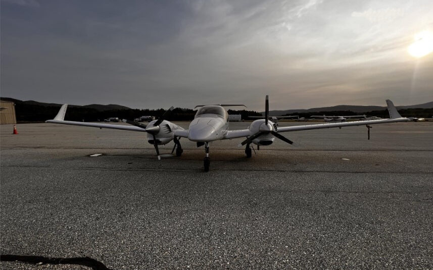 Avião Bimotor Pistão DIAMOND DA42 TDI – 2008 – 1.500 H.T.