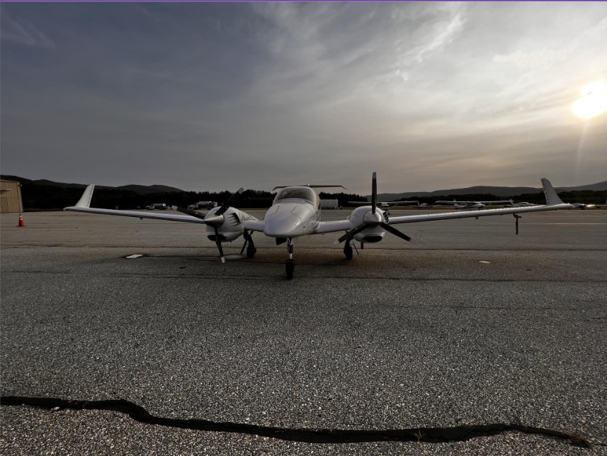 Avião Bimotor Pistão DIAMOND DA42 TDI – 2008 – 1.500 H.T.