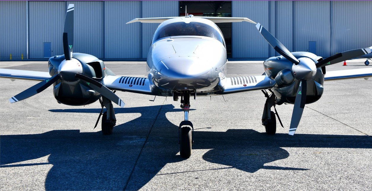 Avião Bimotor Diamond DA62 – Ano 2020 – 76.4 H.T.