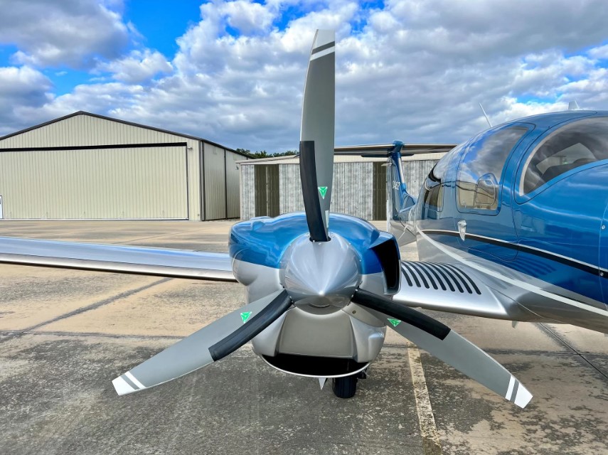 Avião Bimotor Diamond DA62 – Ano 2018 – 820 H.T.