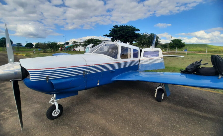 Avião Monomotor – Embraer Sertanejo EMB-721C – Ano 1976 – 4.850