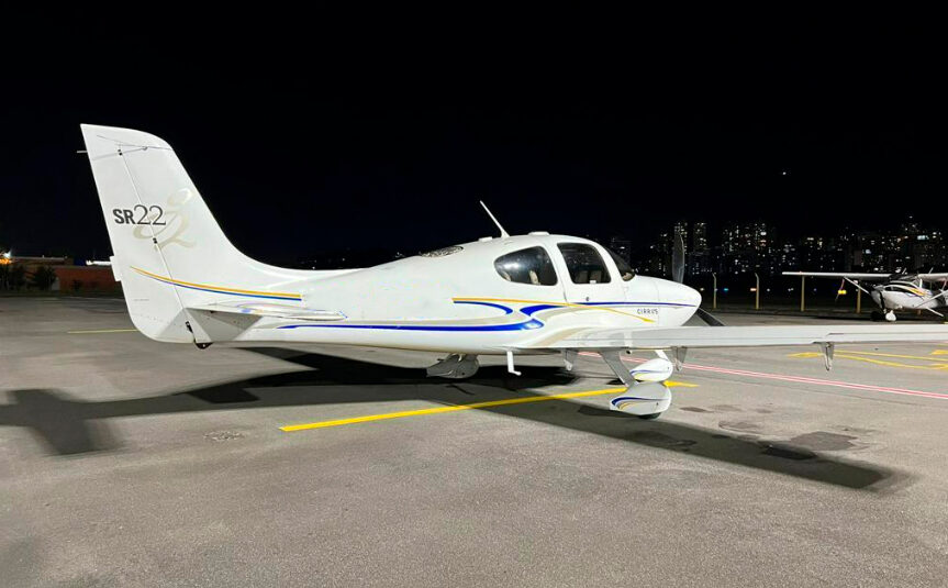 Avião Cirrus SR22 – Ano 2005 – 2.100 Horas Totais