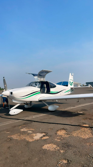 Avião Monomotor Flyer RV-10 – Ano 2011 – 1.600 H.T.