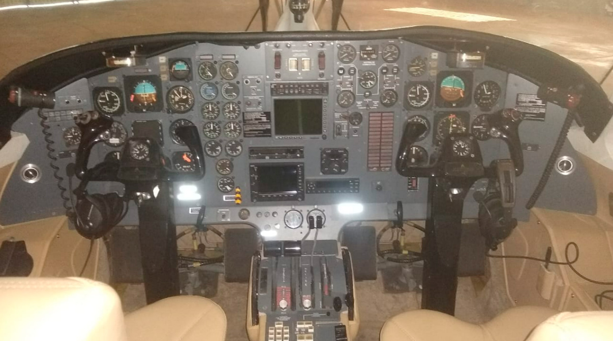 Avião Embraer Xingu II EMB-121A – Ano 1982 – 7.250 H.T.