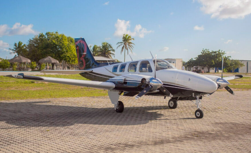 Avião Beechcraft Baron 58 Turbo – Ano 1978 – 4.400 H.T. - Planetair