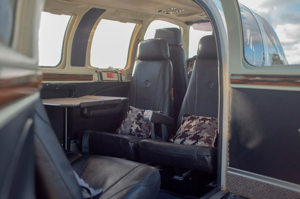 Avião Beechcraft Baron 58 Turbo – Ano 1978 – 4.400 H.T.