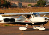 Avião Cessna 150L – Ano 1973/1974 – 7.610 H.T.