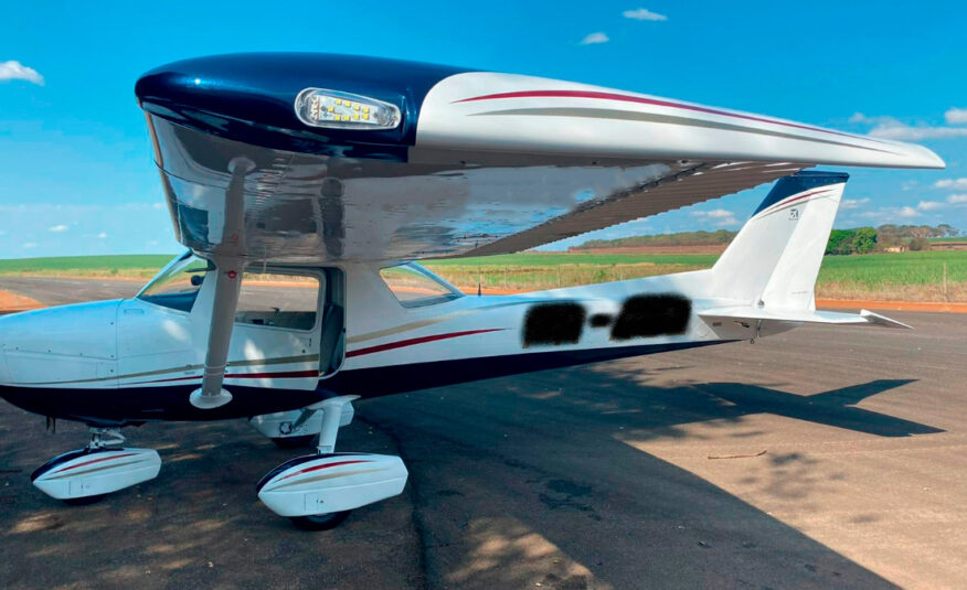 Avião Cessna 150L – Ano 1973/1974 – 7.610 H.T.