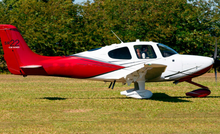 Avião Cirrus SR22 Grand – Ano 2014 – 1.350 H.T.